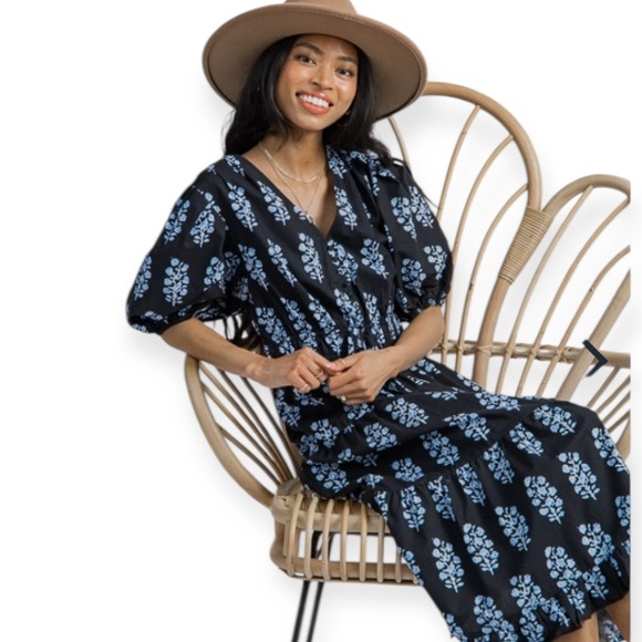 Pinch 100% Cotton Elegant Black Maxi Dress With Blue Stem and Puffy Sleeves - Picture 9 of 16